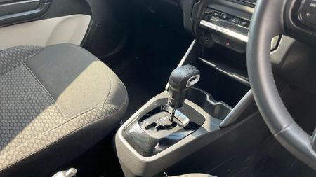 2026-Citroen-C3-12T-Max-Auto_8