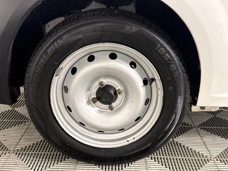 2022-Nissan-NP200-16-AC-Safety-Pack_2