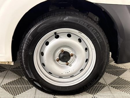 2022-Nissan-NP200-16-AC-Safety-Pack_3