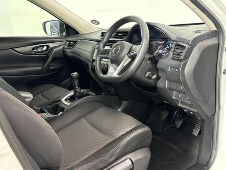 2018-Nissan-X-Trail-16-dCi-Visia-7-seat_9
