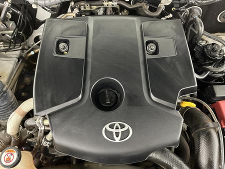 2022-Toyota-Hilux-28-GD-6-Raised-Body-Legend-Auto-Extended-Cab_7