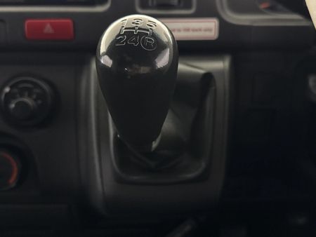 2024-Toyota-Quantum-25-D-4D-Sesfikile-16-seat_9