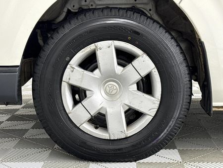 2024-Toyota-Quantum-25-D-4D-Sesfikile-16-seat_3