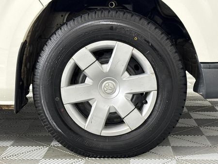 2024-Toyota-Quantum-25-D-4D-Sesfikile-16-seat_4