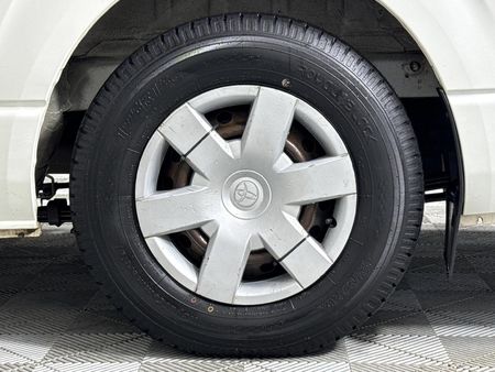2024-Toyota-Quantum-25-D-4D-Sesfikile-16-seat_5