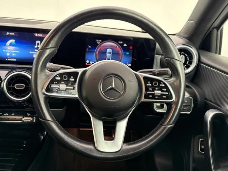 2023-Mercedes-Benz-A-Class-A-200-progressive-Sedan_10