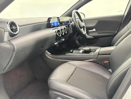 2023-Mercedes-Benz-A-Class-A-200-progressive-Sedan_7