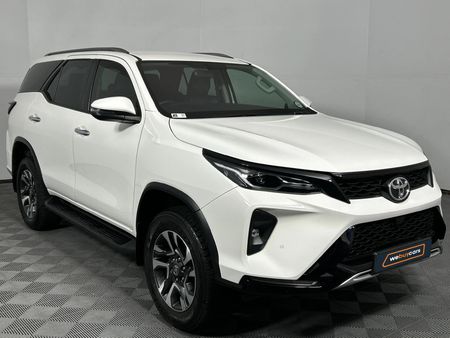 2023-Toyota-Fortuner-24-GD-6-Raised-Body-Auto_16