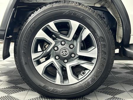2023-Toyota-Fortuner-24-GD-6-Raised-Body-Auto_7