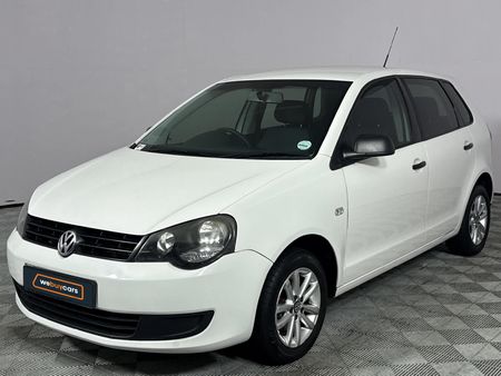 2011-Volkswagen-Polo-Vivo-14-Trendline-5-dr_0