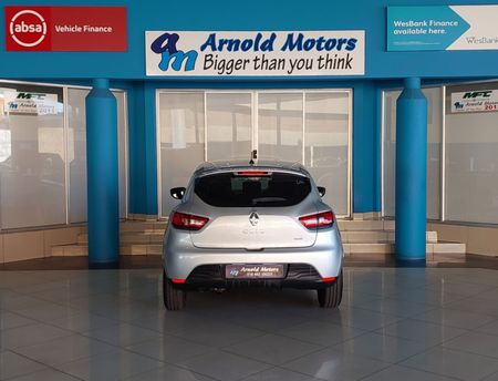 2016-Renault-Clio-IV-900T-Blaze-Limited-Edition-5-dr-66kW_4