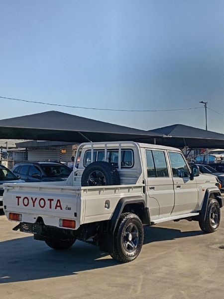 2026-Toyota-Land-Cruiser-79-28-GD-6-Double-Cab_7