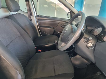 2022-Nissan-NP200-16-AC-Safety-Pack_2