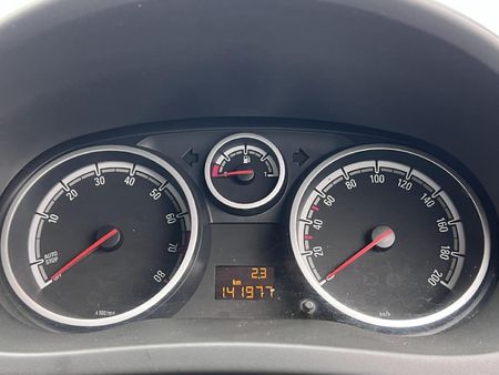 2014-Opel-Corsa-14T-Enjoy-5-dr_9
