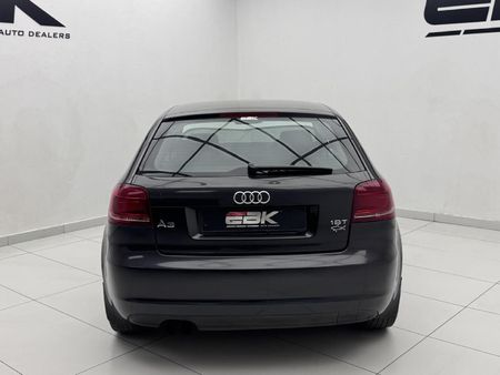 2011-Audi-A3-3-dr-18T-Ambition-Auto_4