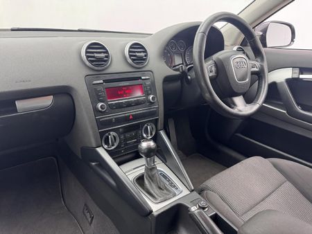 2011-Audi-A3-3-dr-18T-Ambition-Auto_7