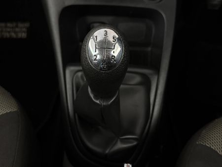 2016-Renault-Captur-900T-Expression-66kW_9
