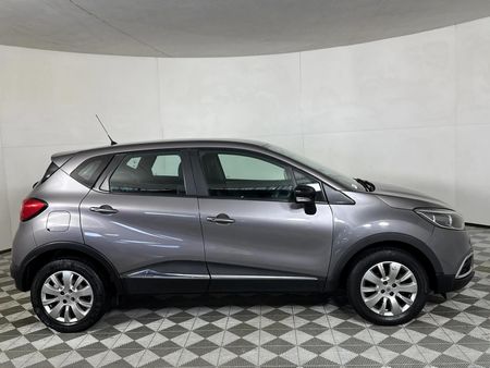 2016-Renault-Captur-900T-Expression-66kW_15