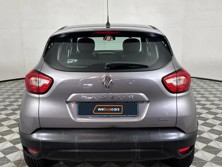 2016-Renault-Captur-900T-Expression-66kW_16
