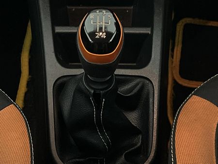 2021-Renault-Kwid-10-Climber_10