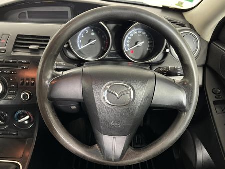 2012-Mazda-3-16-Sport-Original_11