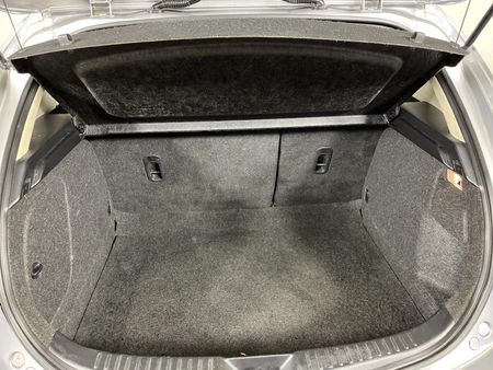 2012-Mazda-3-16-Sport-Original_13