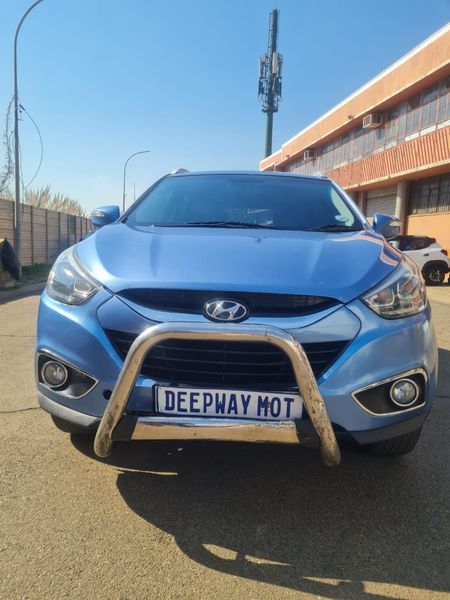2014-Hyundai-ix35-20_0