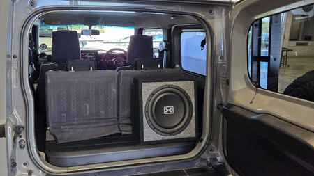 2020-Suzuki-Jimny-15-GLX_17