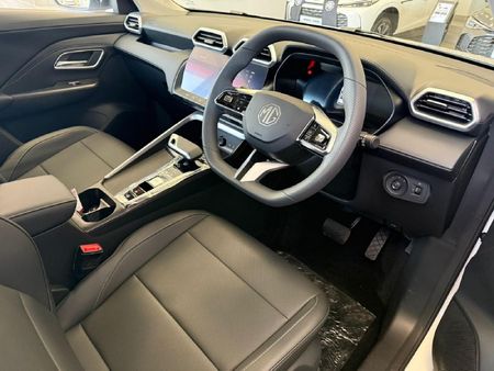 2026-MG-ZS-PRO-15T-Com-CVT-Auto_18