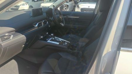 2026-Mazda-CX-5-20-Carbon-Edition-Auto_18
