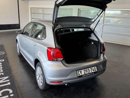 2024-Volkswagen-Polo-Vivo-16-Life_5
