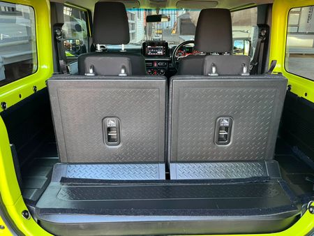 2022-Suzuki-Jimny-15-GLX_13