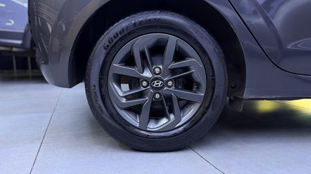 2021-Hyundai-Grand-i10-10-Fluid_20
