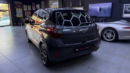 2021-Hyundai-Grand-i10-10-Fluid_5