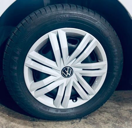 2024-Volkswagen-Polo-Vivo-14_4