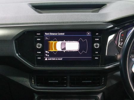 2022-Volkswagen-T-Cross-10-TSI-Comfortline_12
