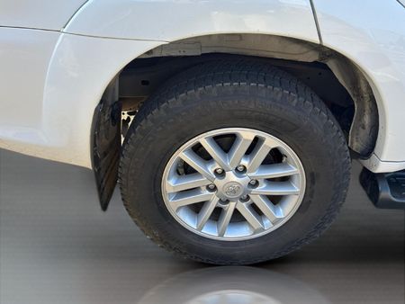2013-Toyota-Fortuner-30-D-4D-Raised-Body_10