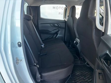 2026-Isuzu-D-Max-19-DDI-HR-L-Auto-Double-Cab_16