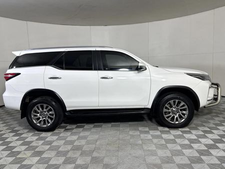 2021-Toyota-Fortuner-28-GD-6-4x4-VX-Auto_16
