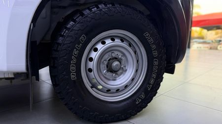 2023-Isuzu-D-Max-250C-Fleetside-Single-Cab_17