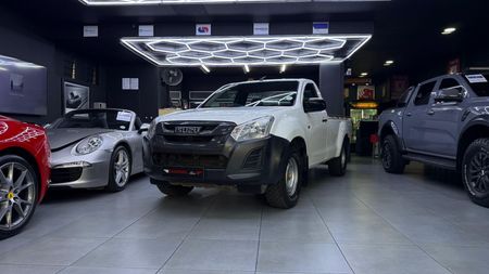 2023-Isuzu-D-Max-250C-Fleetside-Single-Cab_23
