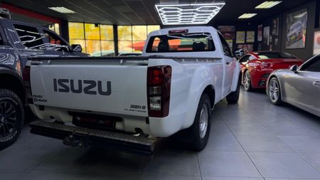 2023-Isuzu-D-Max-250C-Fleetside-Single-Cab_3
