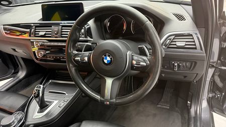 2018-BMW-1-Series-M140i-5-dr-Auto_15