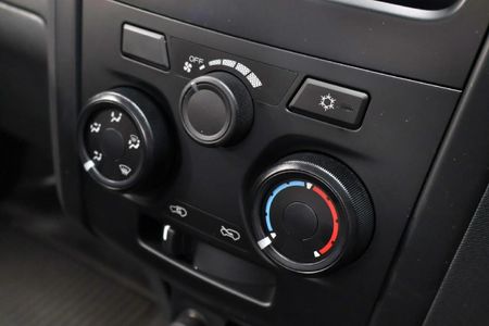 2026-Isuzu-D-Max-250C-Fleetside-Single-Cab_14