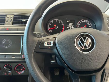 2024-Volkswagen-Polo-Vivo-14-Trendline-5-dr_14