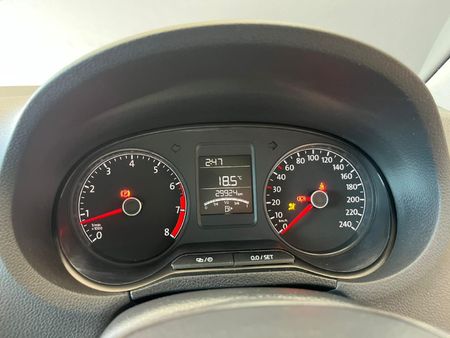 2024-Volkswagen-Polo-Vivo-14-Trendline-5-dr_15