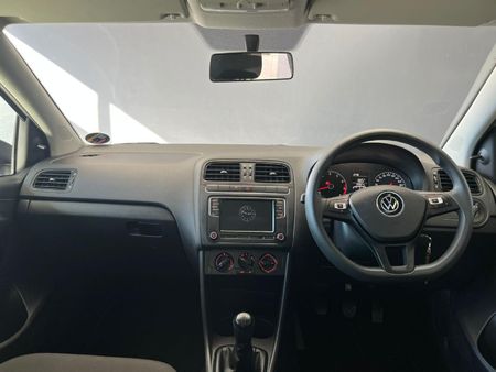 2024-Volkswagen-Polo-Vivo-14-Trendline-5-dr_17
