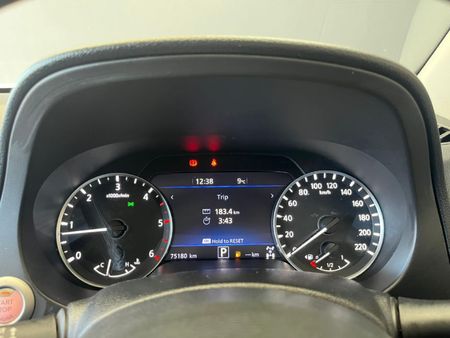 2024-Nissan-Navara-25-DDTi-PRO-4X-4X4-Auto-Double-Cab_13