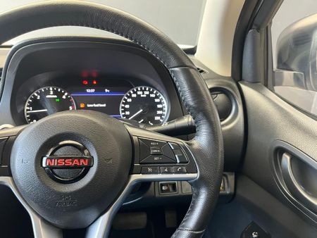 2024-Nissan-Navara-25-DDTi-PRO-4X-4X4-Auto-Double-Cab_15