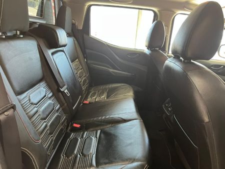 2024-Nissan-Navara-25-DDTi-PRO-4X-4X4-Auto-Double-Cab_17